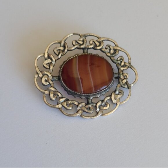 Vintage Sterling Silver Brown Red Agate Cabin Cottage Core Scottish Pin Brooch - Picture 3 of 7